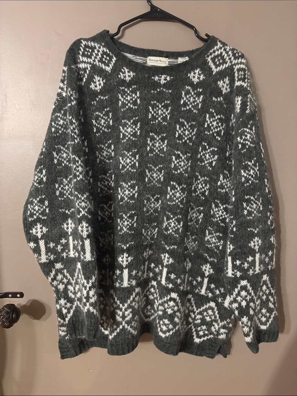 Vintage-Inspired Gray and White Fair Isle Sweater